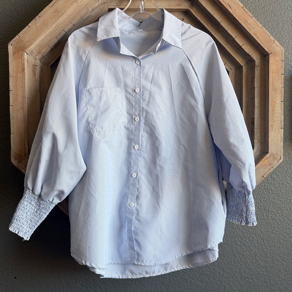 Breezy lightweight bubble sleeve striped shirt